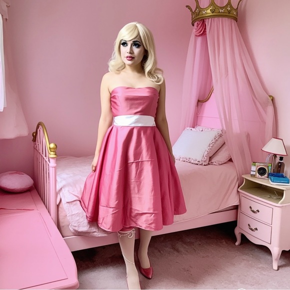 Elegant Sleeveless Pink Madeline Gardner Formal Barbie Princess Satin Dress 12 - Picture 2 of 5